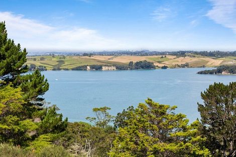 Photo of property in 150 Wade River Road, Wade Heads, Whangaparaoa, 0932