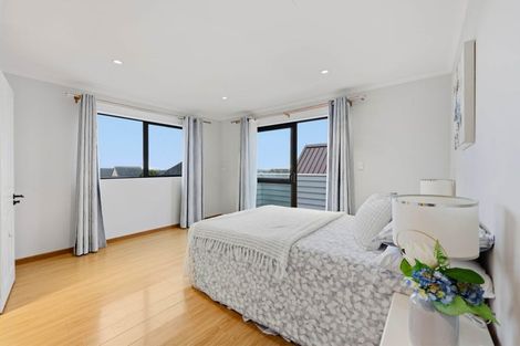 Photo of property in 45a Bradbury Road, Botany Downs, Auckland, 2010