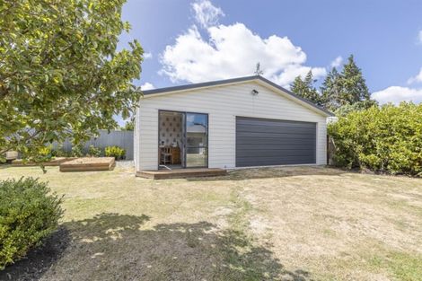Photo of property in 13 Kennedy Avenue, Feilding, 4702