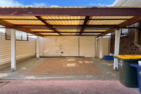 Photo of property in 1/22 Holland Road, Hillcrest, Auckland, 0627