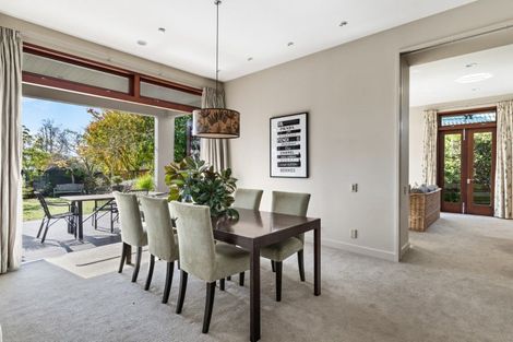 Photo of property in 1a Gillean Street, Havelock North, 4130