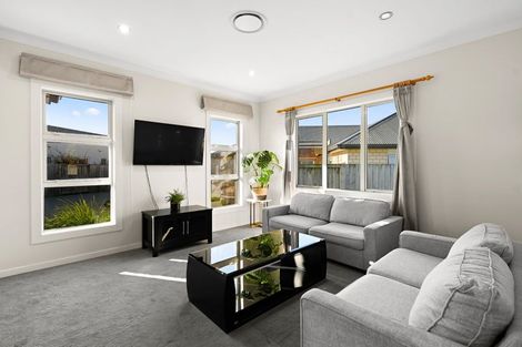 Photo of property in 27 Teatree Close, Huntington, Hamilton, 3210