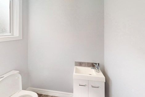 Photo of property in 9 Hereford Street, West End, Palmerston North, 4410