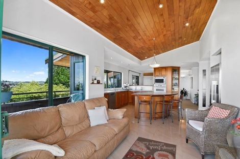 Photo of property in 1083 Whangaparaoa Road, Tindalls Beach, Whangaparaoa, 0930