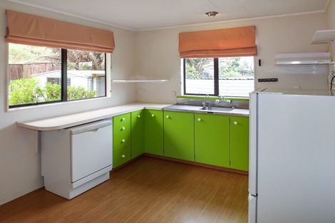 Photo of property in 8b Andresen Street, Foxton Beach, Foxton, 4815