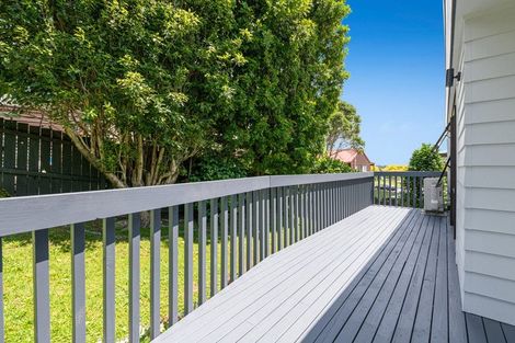 Photo of property in 2/20 Bronzewing Terrace, Unsworth Heights, Auckland, 0632