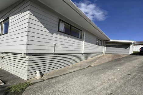 Photo of property in 1/19 College Road, Northcote, Auckland, 0627