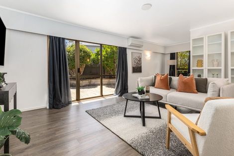 Photo of property in 31 Longitude Place, Whitby, Porirua, 5024