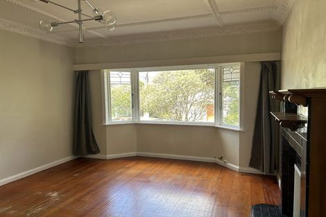 Photo of property in 5 Westland Road, Mount Cook, Wellington, 6021