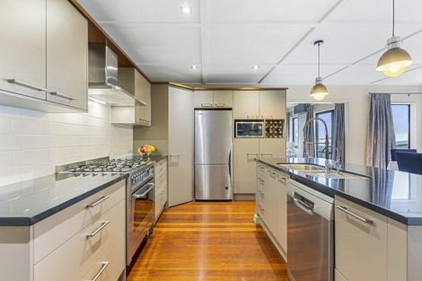 Photo of property in 47 Kittiwake Drive, Schnapper Rock, Auckland, 0632