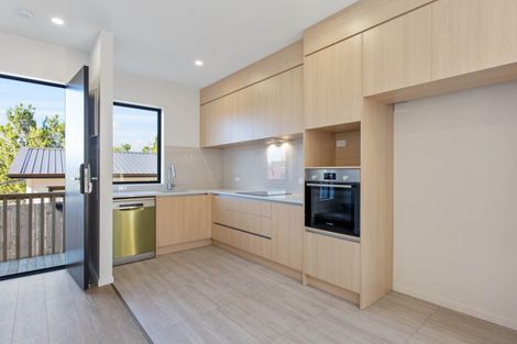 Photo of property in 24d Lincoln Park Avenue, Massey, Auckland, 0614