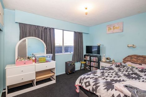 Photo of property in 48 Chipping Lane, Redwood, Christchurch, 8051
