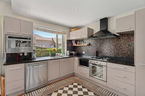 Photo of property in 50 Kelliher Drive, Wanaka, 9305