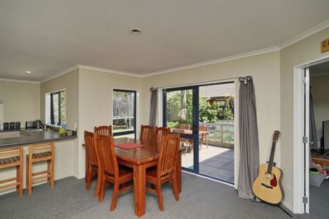 Photo of property in 15 Amoka Crescent, Parklands, Christchurch, 8083