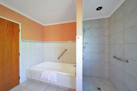 Photo of property in 7 Ngakoti Street, Urenui, 4375