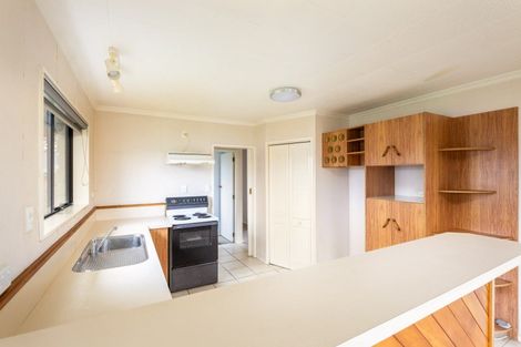 Photo of property in 2 Rangiora Place, Inglewood, 4330