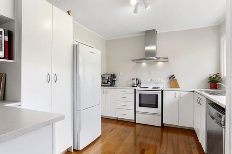 Photo of property in 1 Kotuku Street, Te Atatu Peninsula, Auckland, 0610