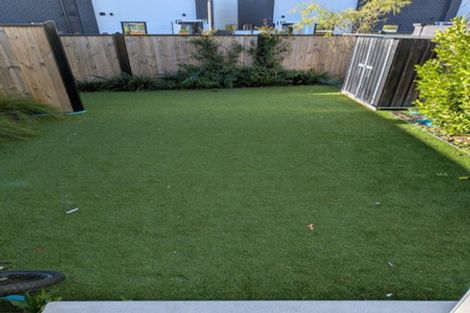 Photo of property in 2/5 Matata Place, Dallington, Christchurch, 8061