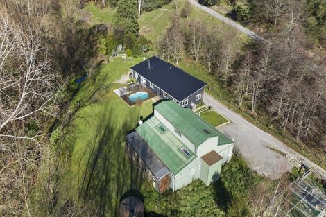 Photo of property in 33a Totara View Road, Wakefield, 7095