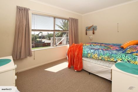 Photo of property in 52 Martin Road, Paraparaumu Beach, Paraparaumu, 5032