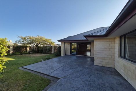 Photo of property in 29 Foresters Crescent, Parklands, Christchurch, 8083