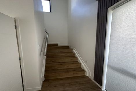 Photo of property in 17a Midgley Road, West Harbour, Auckland, 0618