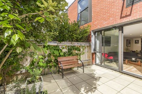 Photo of property in Nouvo Apartments, 21u8 Rugby Street, Mount Cook, Wellington, 6021