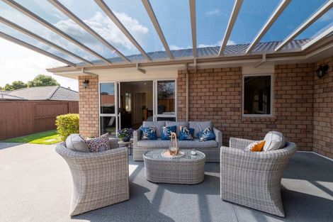 Photo of property in 6 Sunnybrooke Close, Welcome Bay, Tauranga, 3112