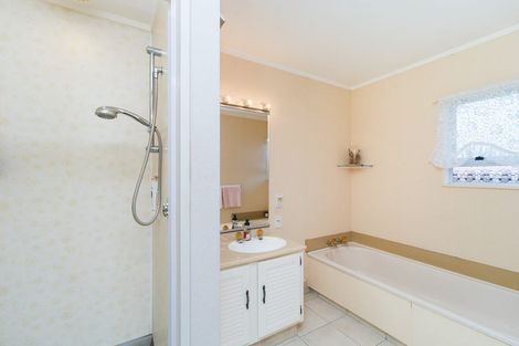 Photo of property in 54 Pencarrow Street, Highbury, Palmerston North, 4412