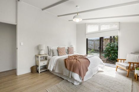 Photo of property in 18 Macnay Way, Murrays Bay, Auckland, 0630