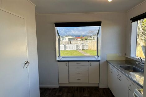 Photo of property in 6 Cook Street, Levin, 5510