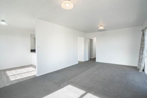 Photo of property in 32 Puriri Street, Hilltop, Taupo, 3330