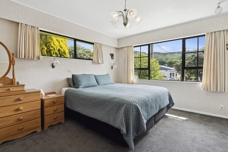 Photo of property in 25 Ngatitoa Street, Tawa, Wellington, 5028