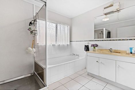 Photo of property in 45 John Dee Crescent, Red Beach, 0932