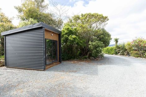 Photo of property in 18 Pataua Road North, Whareora, Whangarei, 0175