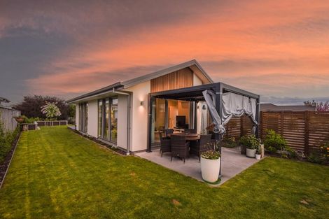 Photo of property in 3 Puketutu Grove, Motueka, 7120