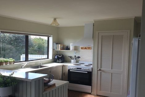 Photo of property in 29b Edgewater Parade, Waiuku, 2123