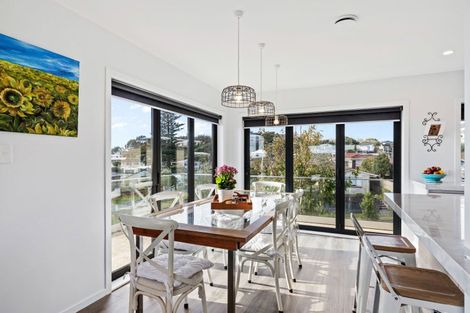 Photo of property in 9 Norwich Avenue, Spotswood, New Plymouth, 4310