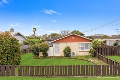 Photo of property in 1/5 Grove Road, Papakura, 2110