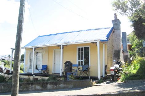 Photo of property in 41 Cornwall Road, Lyttelton, 8082