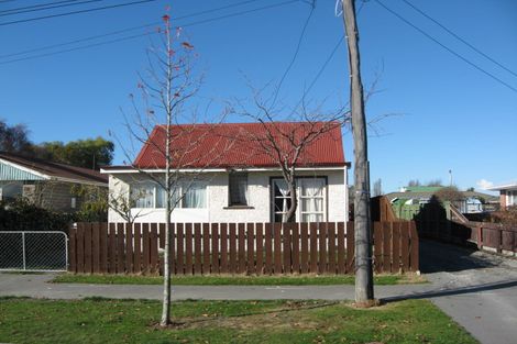 Photo of property in 28 Tyrone Street, Belfast, Christchurch, 8051
