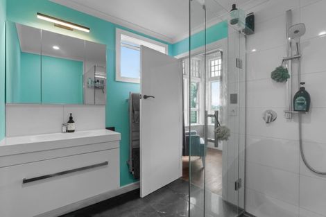 Photo of property in 12 Regan Street, Stratford, 4332