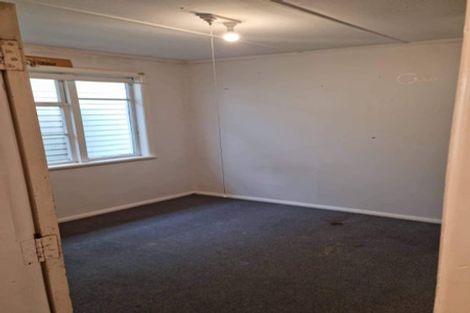 Photo of property in 121 Maunsell Road, Port Waikato, Tuakau, 2695