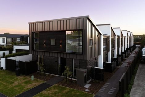 Photo of property in 11/24 Devonport Lane, St Albans, Christchurch, 8014