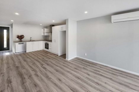 Photo of property in 2/41 Main Road, Wainuiomata, Lower Hutt, 5014