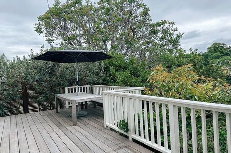 Photo of property in 9 May Avenue, Hospital Hill, Napier, 4110
