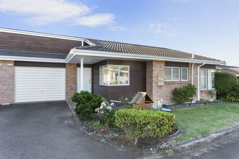 Photo of property in 30 The Grove, Red Beach, 0932