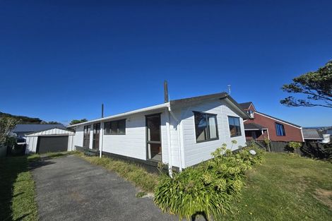Photo of property in 166 Orangi Kaupapa Road, Northland, Wellington, 6012