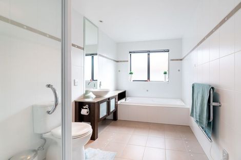 Photo of property in 117 Gracechurch Drive, Flat Bush, Auckland, 2016