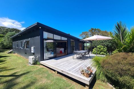 Photo of property in 70 Driving Creek Road, Coromandel, 3506
